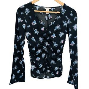 NWOT H&M silky rouched bell sleeve black and light blue top size xsmall